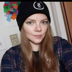 Meet your Posher, Carrie